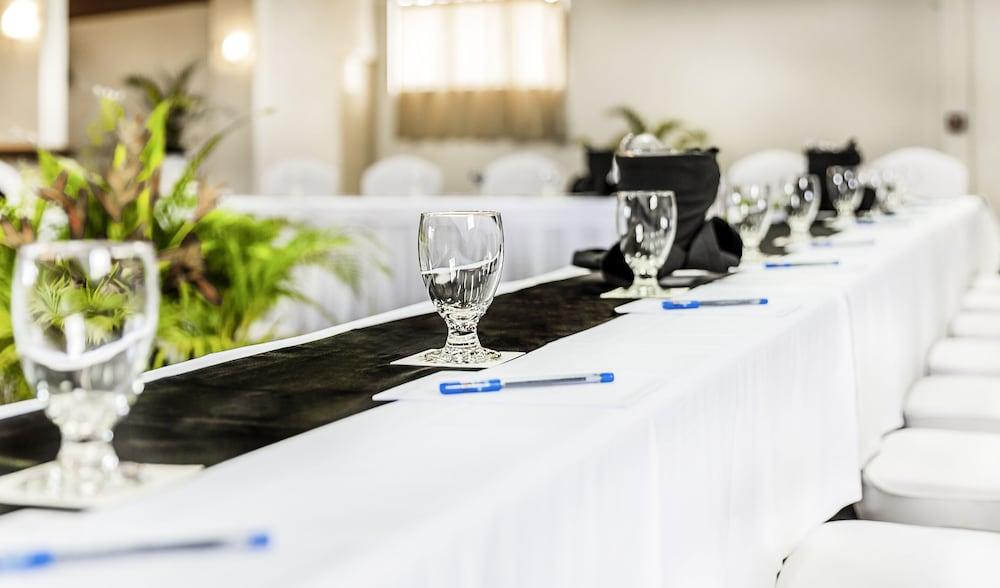 Tokatoka Resort Hotel Nadi Dış mekan fotoğraf